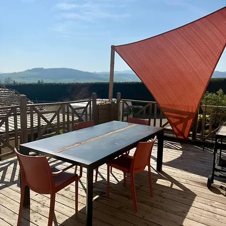 Charmante Maison En Pierre Dorée, Avec Vue Sur Les Collines Bully (Rhone)