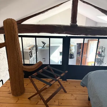Casa vacanze Charmante Maison En Pierre Dorée, Avec Vue Sur Les Collines